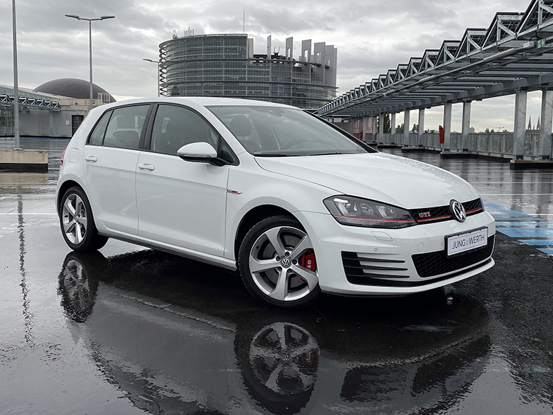 https://www.jung-werth.fr/wp-content/uploads/2019/10/VW-GOLF-GTI-PERF.jpg